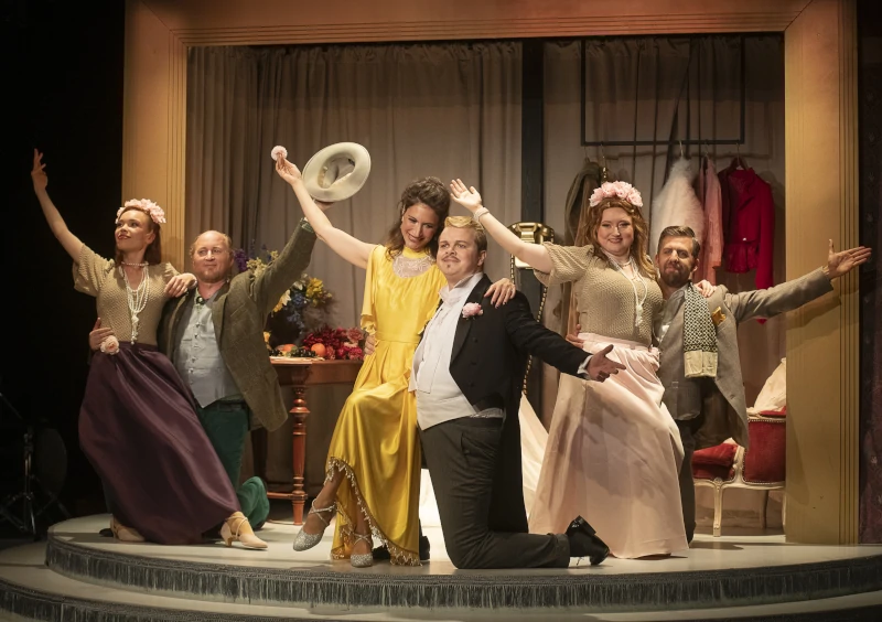 Die Csárdásfürstin in einer Bearbeitung von München kleinstem Opernhaus. Foto: Annette Hempfling