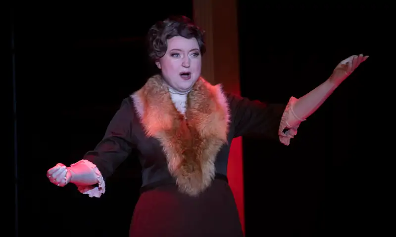 Clara Dieterich als Fürstin Anhilte. Foto; Annette Hempfling